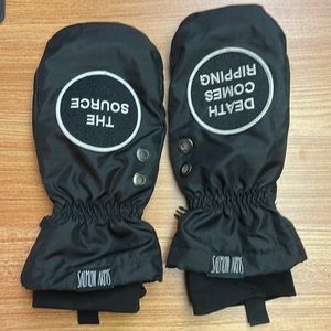 Snowboard mittens